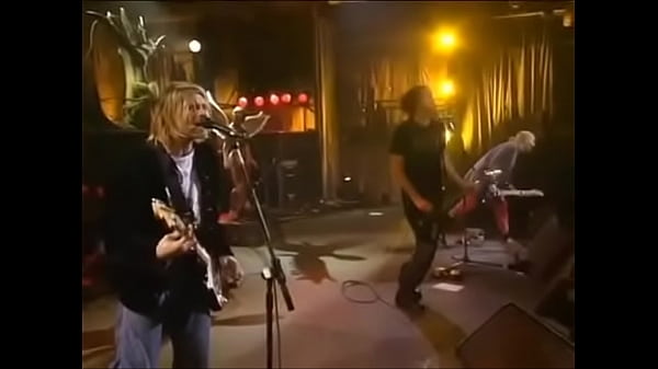 Nikmatin Aja Nih Live Nirvana – Blew, Panas Banget Goyangannya Di Seattle 1993, Bikin Basah.