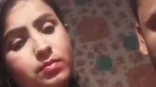 Desi Istri Manis Telanjang Sama Suami, Crot Di Mana-mana