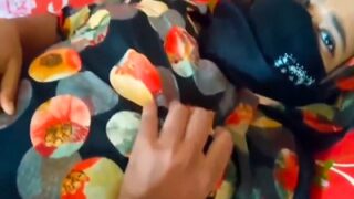 Mesum Banget, Si Kakak Tiri Sangek Lagi Digaruk-garuk Sama Adik Tiri Bejat Di Kamar.