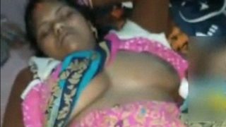 Tonton Video Desi Lokal Pakai Saree Lagi Colmek Sampe Basah
