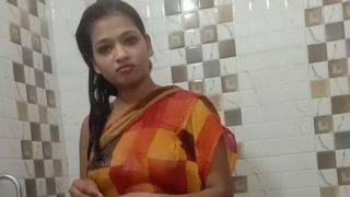 Tonton Video Mandi Sarika (sarika Vikki) Bikin Greget, Basah-basah Bikin Ngilu.