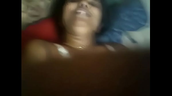 Desi Istri Bengali Seksi, Siap Digoyang Malam Ini