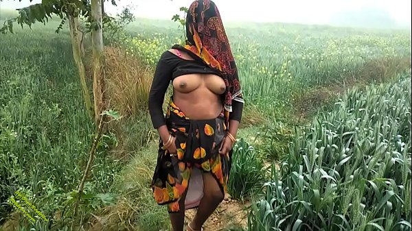 Memek Basah Radhika Ngentot Liar Di Luar