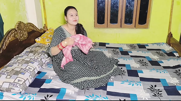 Desi Mak Tua Ngentot Sama Anak Tiri, Full Energi Sampe Muncrat