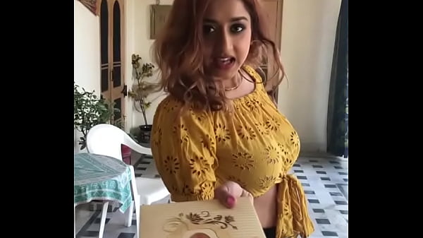 Braless Desi Cewek Bikin Meleleh, Siap Digoyang