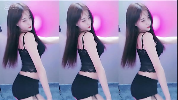 Gái Trung Quốc Nhảy Thang áo Ren đen, Thân Hình Nóng Bỏng Khoe Da Thịt Gợi Cảm.