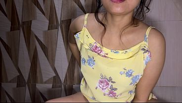Ngemutin Jembut Sambil Ngocok Becek, Cewek India Montok Beol Tiap Hari. (a.i)