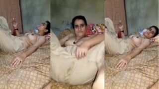 Punjabi Gadis Telanjang Ngebul Sambil Pamer Susu Montoknya