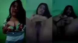 Sonia Kusuma Lagi Colmek, Nikmatin Tiap Gerakan Jari Di Memek Basahnya