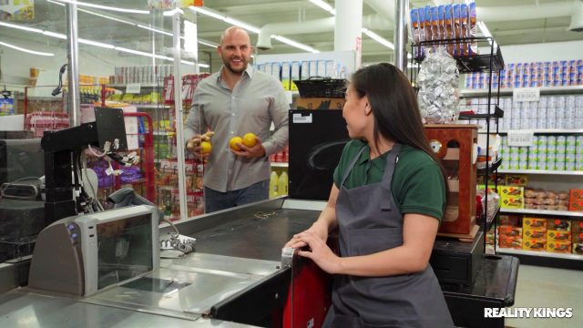 Tonton Kimmy Kimm Di Supermarket, Genjot Nafsu Di Lorong Belanja!
