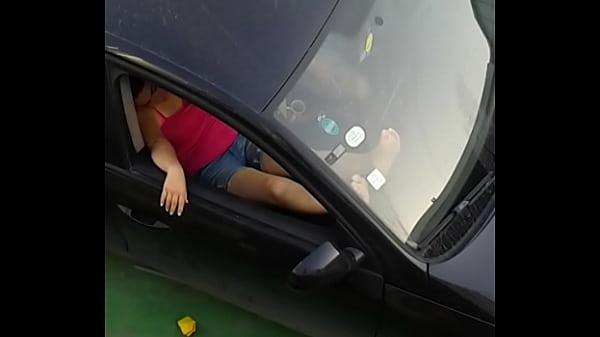 Gadis Arab Seksi Lagi Horny Di Depan Umum, Bikin Ngilu Lihatnya