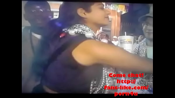 Cewek Kecil India, Pentolnya Diremas-remas